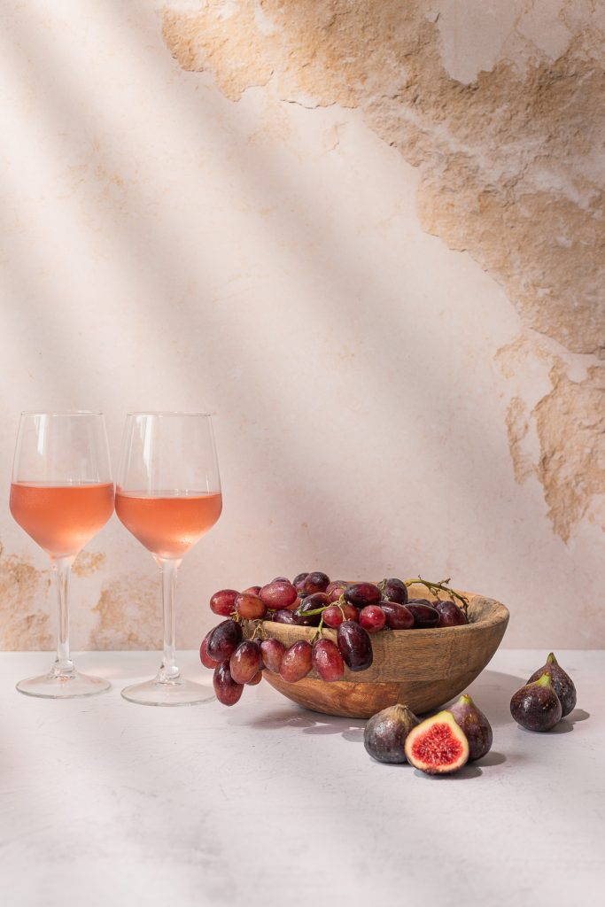 Vino rosado con higos
